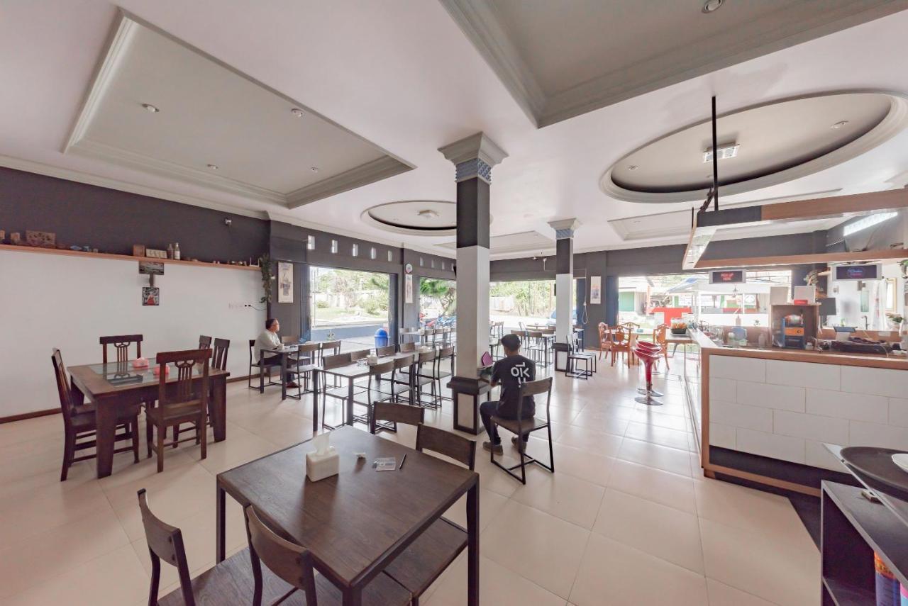 红多兹酒店-近三马林达gor森帕加 外观 照片